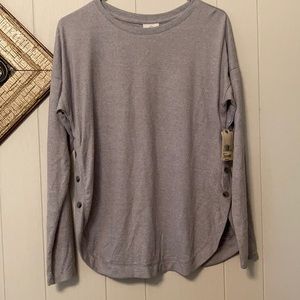 Lightweight sweater